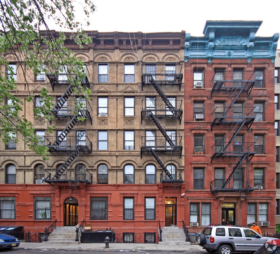 Foto del edificio - 225 E 28th St