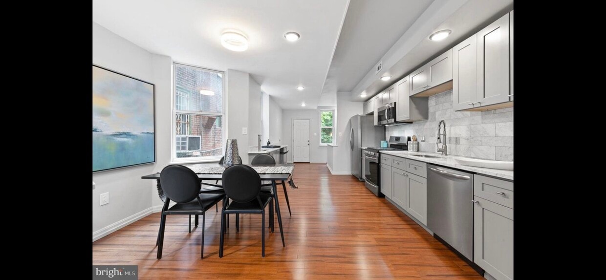 Photo - 5808 Chestnut St (Philadelphia, PA)