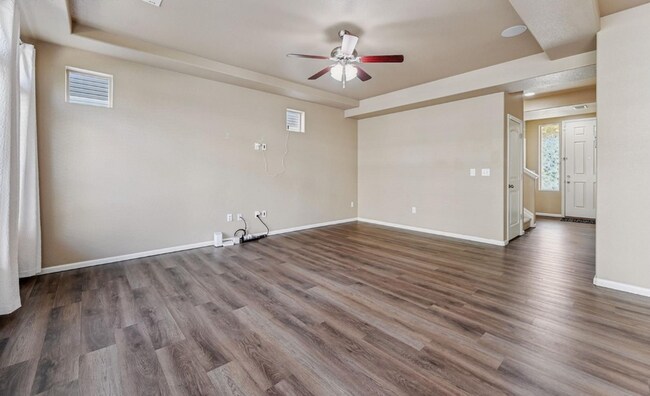 Foto del edificio - Bright & Spacious 3BR Home with Open Concept Living in Banning Lewis Ranch