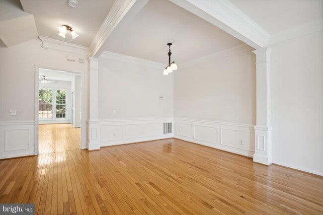 Building Photo - 6388 Levtov Landing