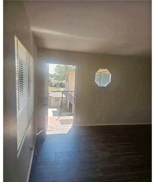 Building Photo - 45419 10th St W