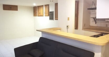 Building Photo - 11127 Sunshine Terrace