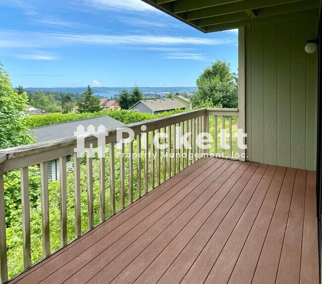 3390 Narrows View Ln NE Unit 101, Bremerton, WA 98310 Condo for Rent