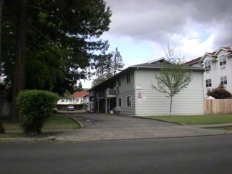 Primary Photo - 210 SW Rogue River Ave