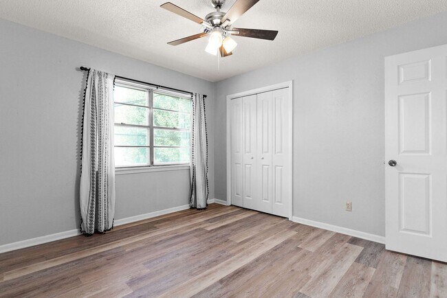 Foto del edificio - $500 off first months rent