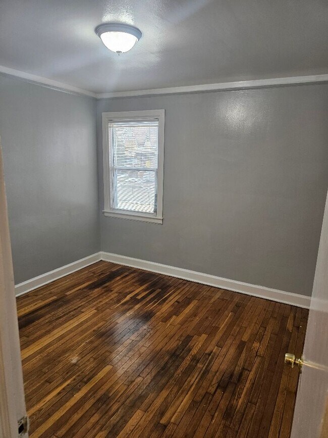 Foto del edificio - 16505 Stansbury-3 BED AND 1 BATH FOR RENT(w/ bonus room)