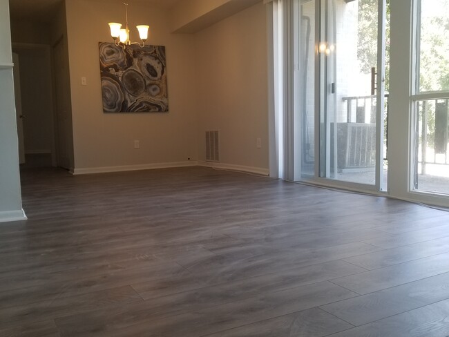 Building Photo - 3132 Brinkley Rd