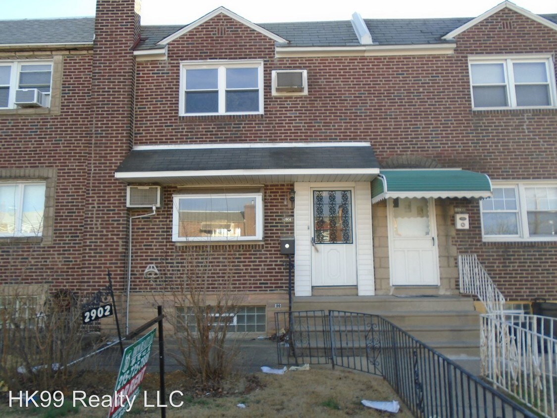 Primary Photo - 2902 Brighton St