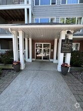 Building Photo - 5230 Tobin St