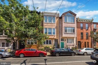 Building Photo - 1815 Bainbridge St