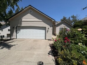Building Photo - 110 W Moran View Ave