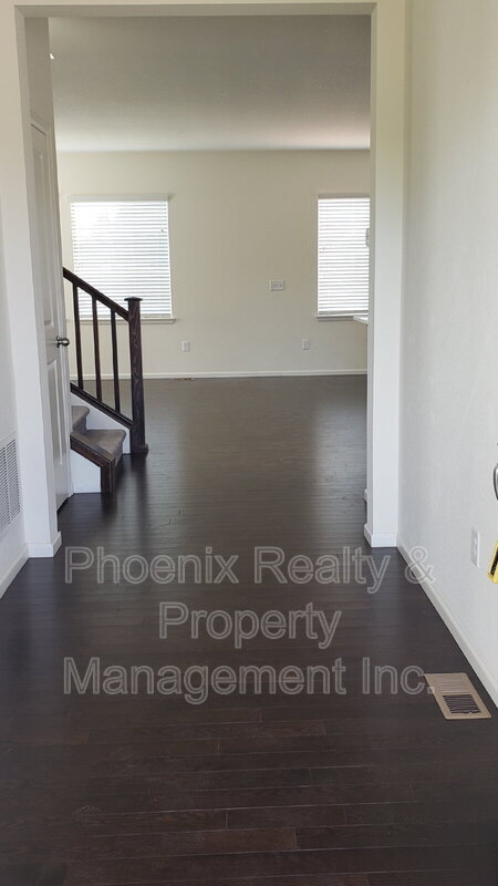 Foto del edificio - 337 Stone Creek Dr