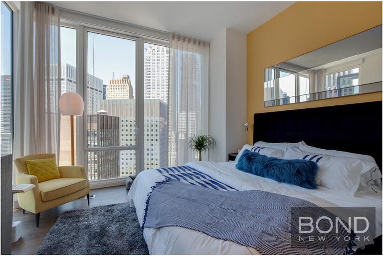 Foto principal - 222 E 44th St