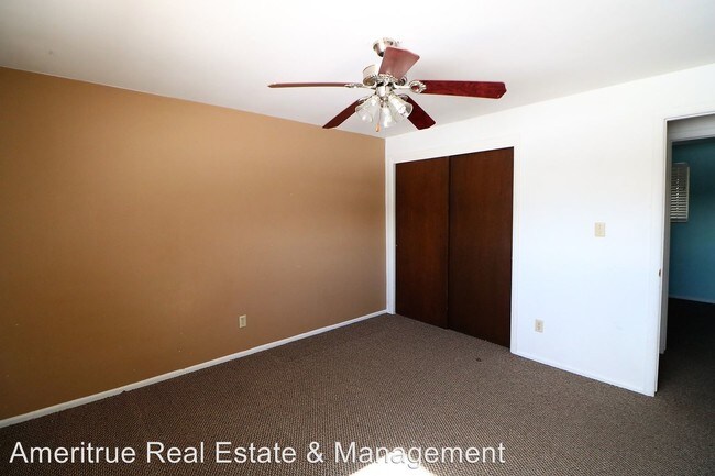 Building Photo - 2 br, 1 bath Apartment - 263 W 310 N