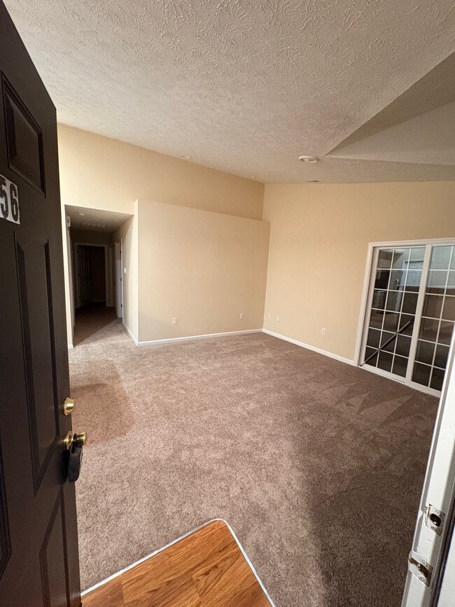 Foto del edificio - 10756 Central Ave