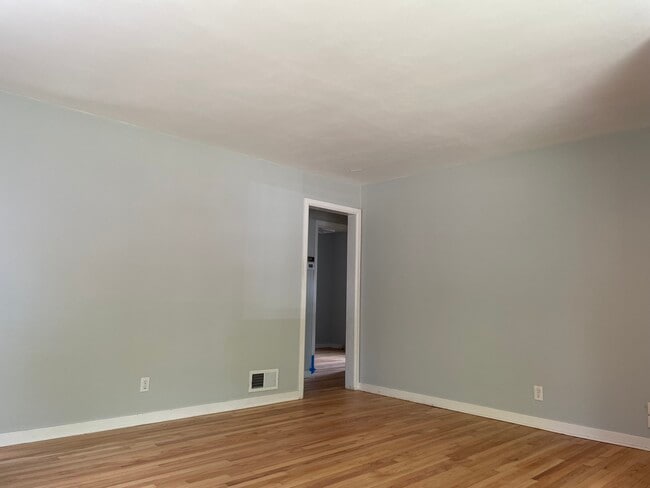 Building Photo - 2925 Stevens St