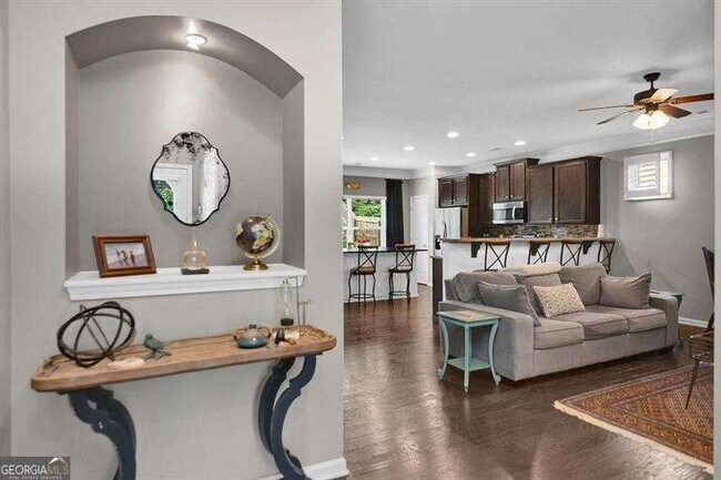 Foto del edificio - 307 Lakeside Ln