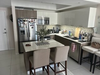 Foto del edificio - 5300 Paseo Blvd