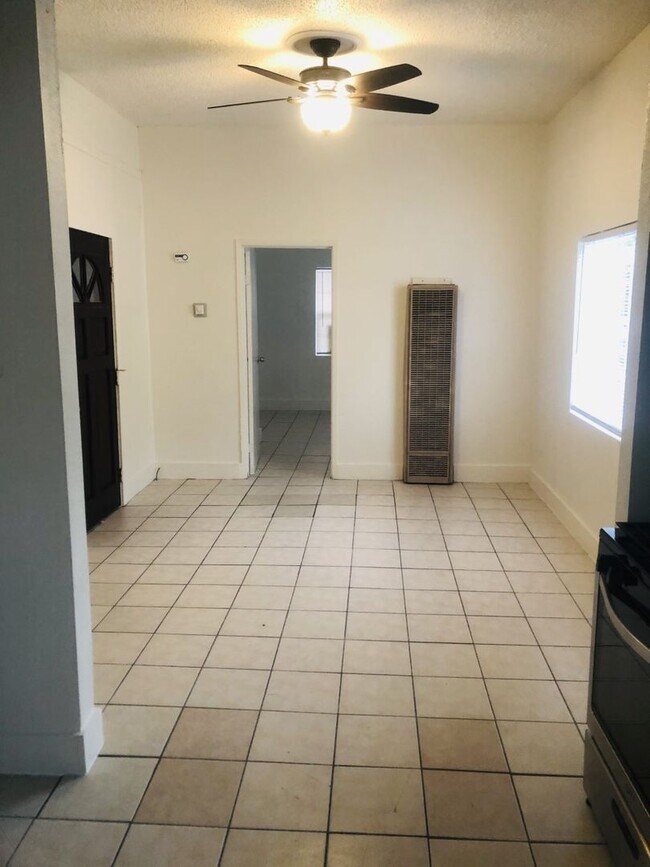 Foto del edificio - 1550 Montgomery St