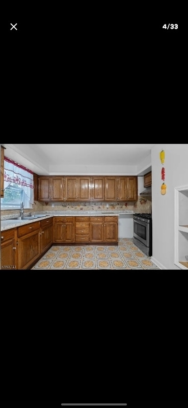 Building Photo - 550 Jefferson Ave