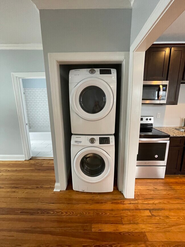 Full size washer and dryer - 195 Kentucky Ave