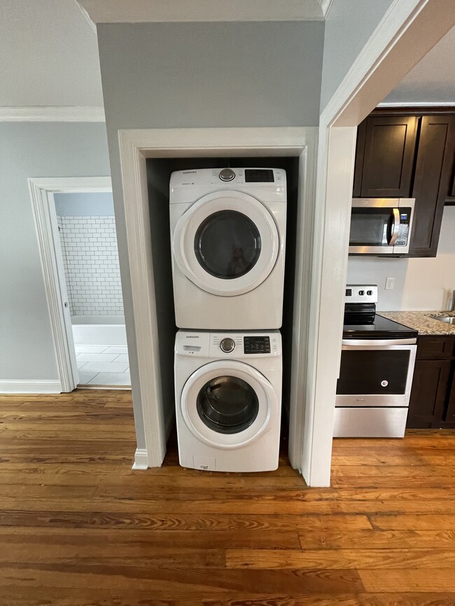 Full size washer and dryer - 195 Kentucky Ave