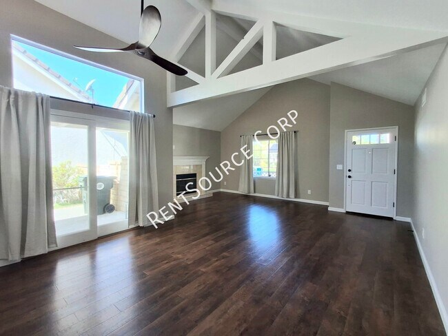Foto del edificio - 23910 Clayton Ct