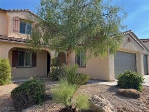 Building Photo - 2977 Queen Lake Ct