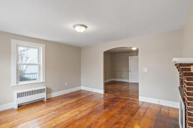 Photo - 20 School St Apartment