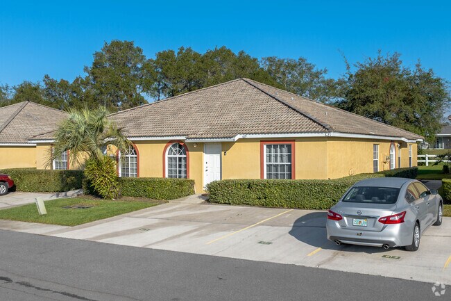 Single Story Condo - 13102 Indian Creek Dr