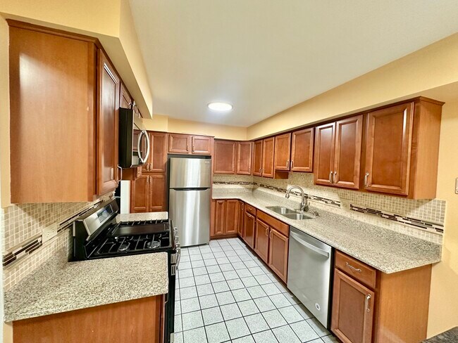 Foto del edificio - 1234 Churchill Ct