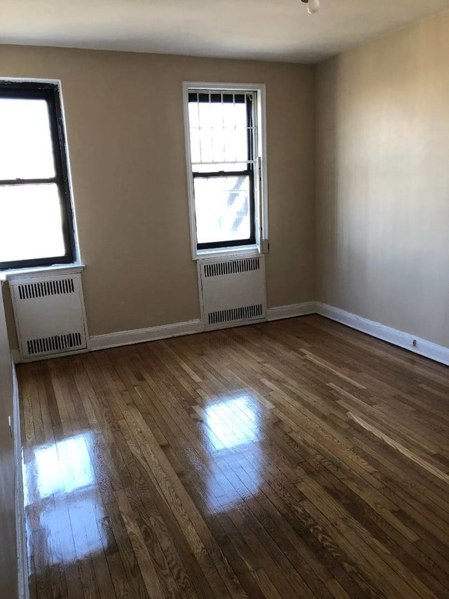 Building Photo - 1522 55th St