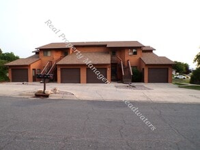 Building Photo - 2552 Heritage Dr