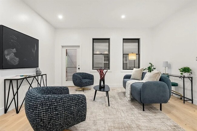 Building Photo - 47 Condor St