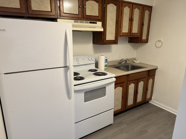 new appliances - 306 Maxwell St