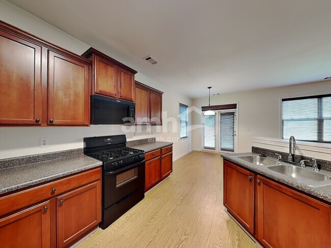 Foto del edificio - 6486 Stonelake Pl SW