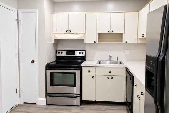 Foto del edificio - 4880 NW 22nd St