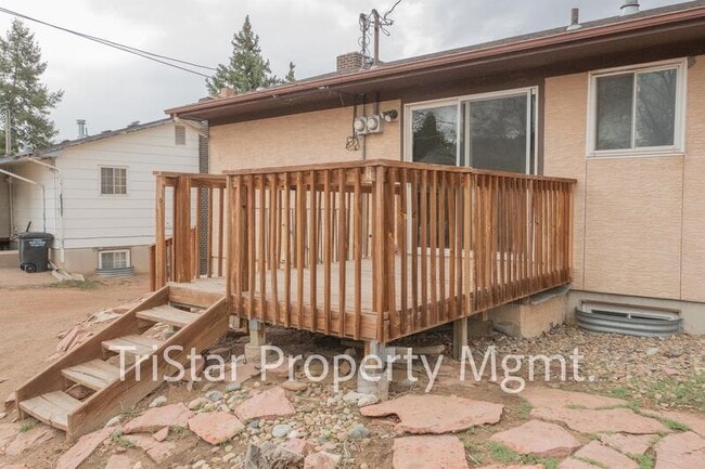 Photo - 4404 N Chestnut St Apartment