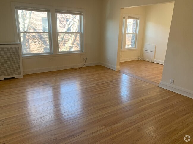 Building Photo - 2739 Girard Ave S