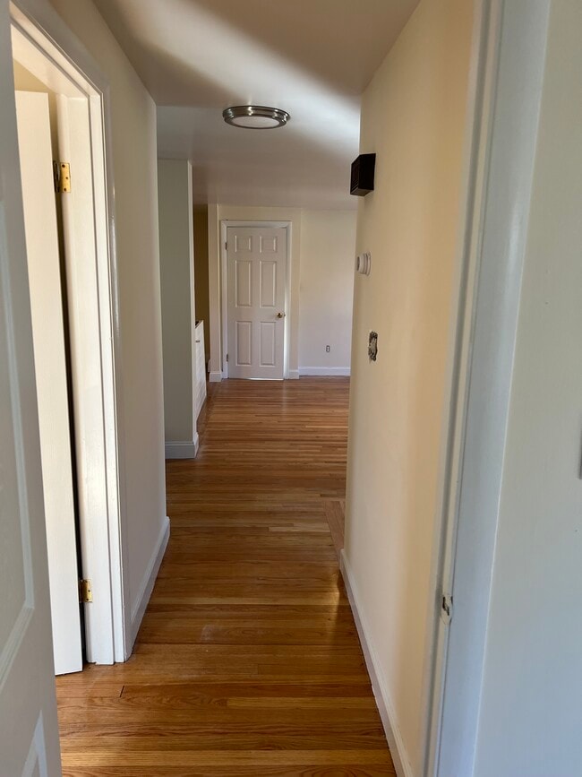 Foto del edificio - 10 Pine St