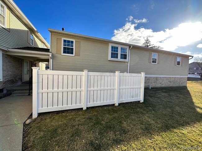 Foto del edificio - 20923 W Glen Haven Cir