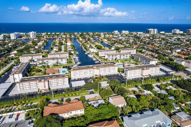 Building Photo - 2649 Florida Blvd