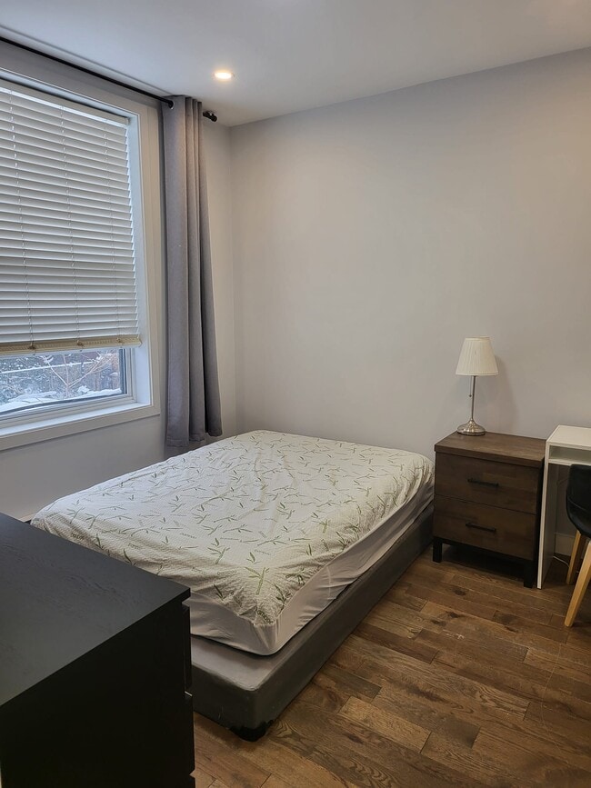 Building Photo - 3772 Rue De Bullion