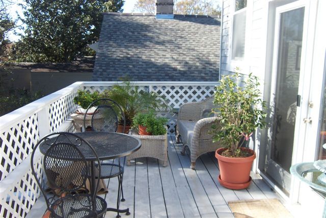 Private deck - 5940 Laurel St