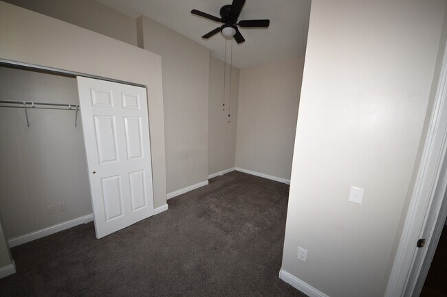 Foto del edificio - 742 Columbia St