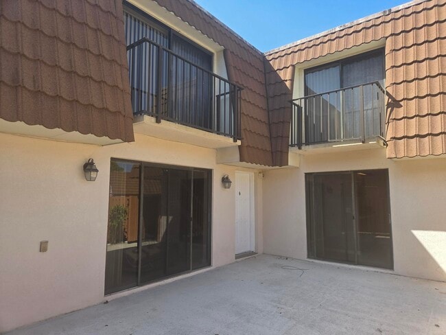 Building Photo - 253 Charter Way