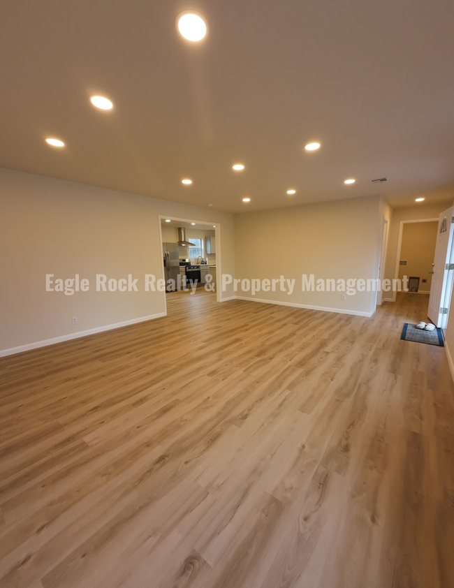 Foto del edificio - Newly Renovated South Tulsa Home for Rent ...