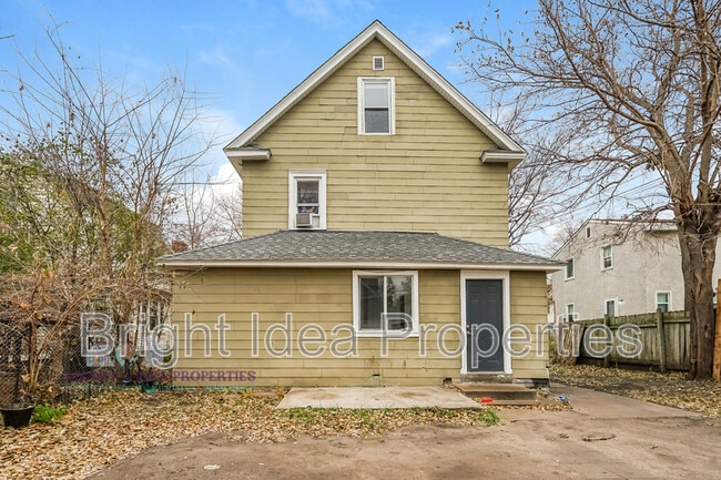 Foto del edificio - 3322 Clinton Ave