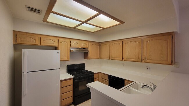 Foto del edificio - 3320 S Fort Apache Rd