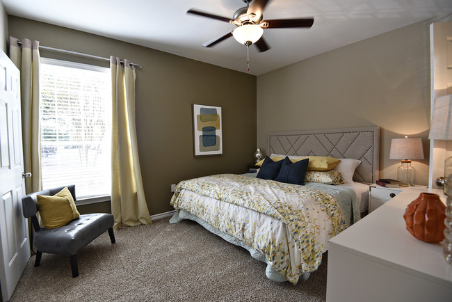 Lodge at Kingwood Apartments - Kingwood, TX | Apartments.com